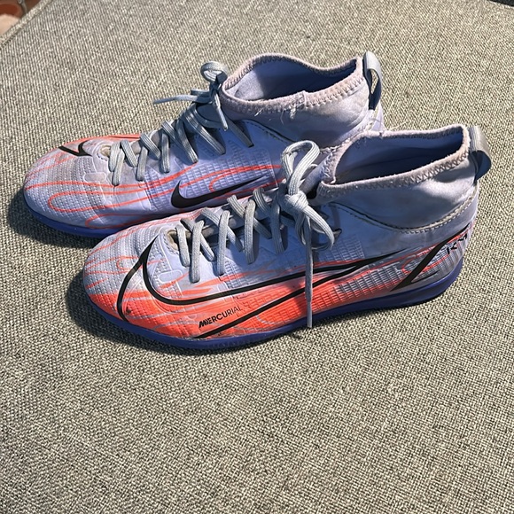 Nike Youth Kylian Mbappe x Mercurial SuperFly 8 TF Flames Indoor shoes - Picture 2 of 4